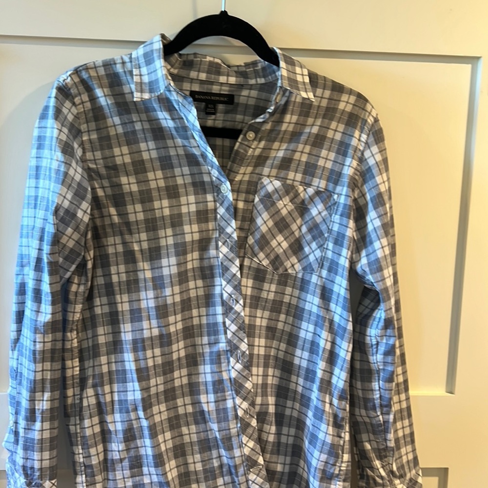 Banana republic button down shirt